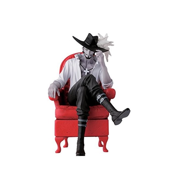 Banpresto One Piece 5.5-inch Mihawk Creator x Creator Series Figure, Dracule.Mihawk Special Color Version